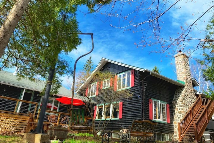 Mont-Tremblant Pedestrian Village destination view