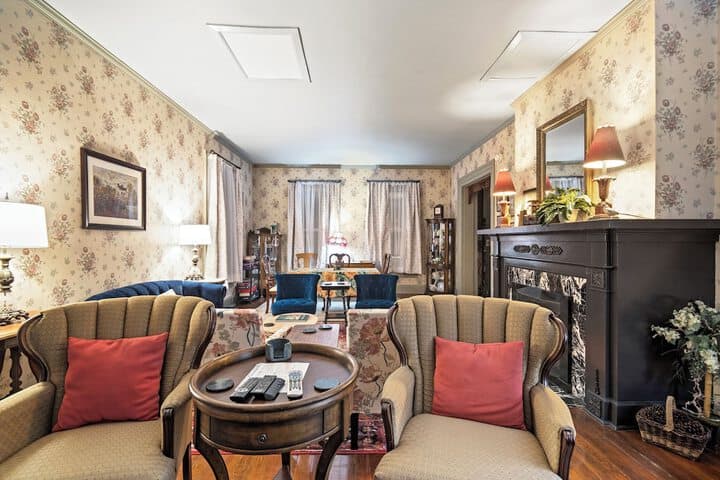 Loganberry Inn photo 5