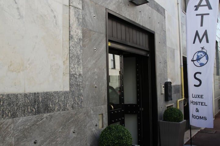 Atmos Luxe Navigli Hostel & Rooms photo 2