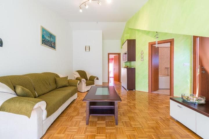 Angela Apartments photo 3