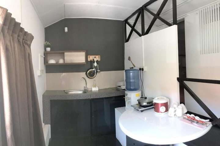 X Plorer Backpackers Hostel photo 4