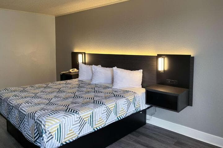 Studio 6 Suites Perry GA photo 2
