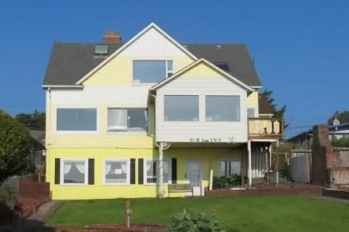 Breyhouse B&B Inn photo 2