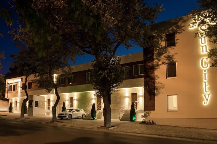Sun City Arcadia Apartments photo 3