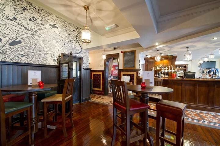 The Rose&Crown photo 3