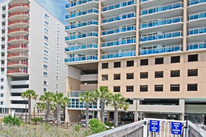Bahama Sands Luxury Condominiums photo 3