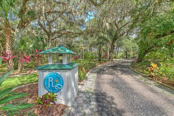 Riverbend Retreat Fla photo 2