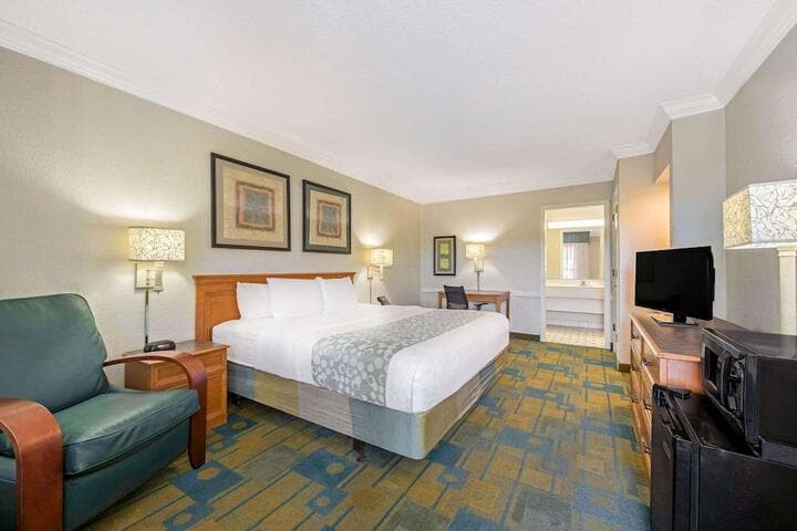 La Quinta Inn by Wyndham New Orleans Causeway photo 5