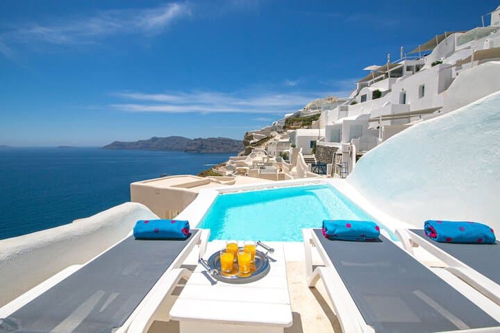 Alexanders Suites photo 5