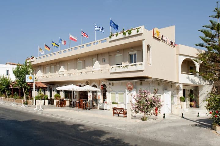 Axos Hotel photo 3