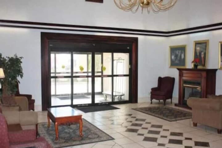 ARK SUITES photo 3