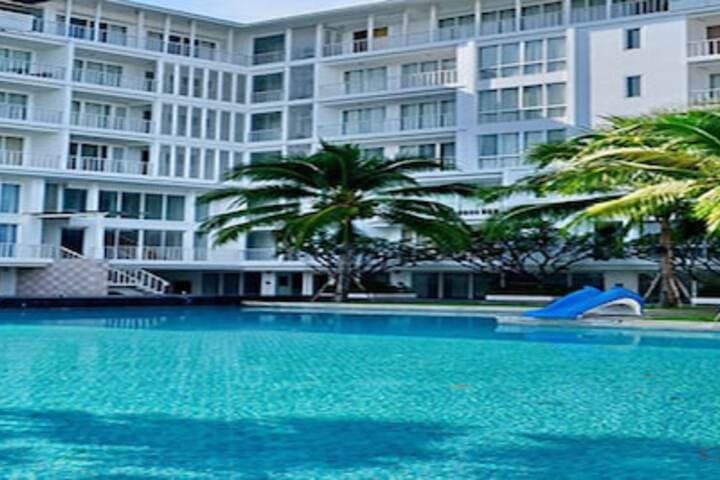 Malibu Hua Hin by Puppap photo 2
