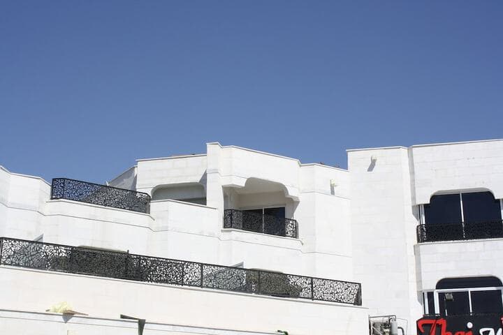 Rich Royal Suites photo 5