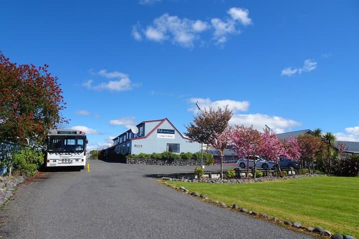 Adventure Lodge & Motel photo 4