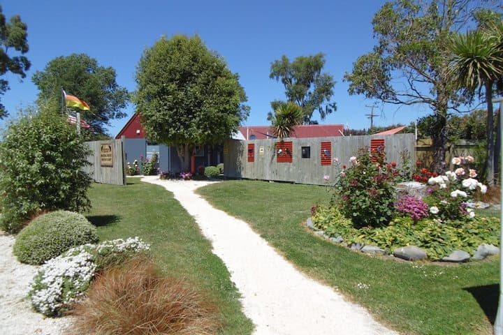 Glenavys Waitaki River Motor Camp Caravan Park photo 4