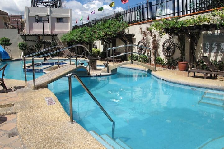Crown Regency Suites & Residences Mactan photo 4