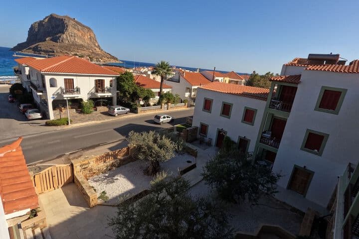 The Flower of Monemvasia photo 4