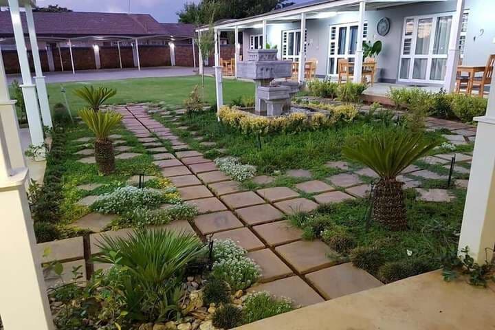 Graceland Guest House photo 2