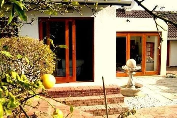 Mizizi House of Sandton Bed & Breakfast photo 2