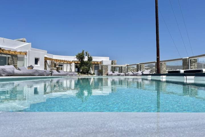 Crystal Suites photo 3