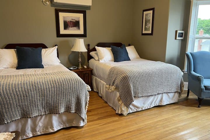 McLean House Bed & Breakfast photo 5