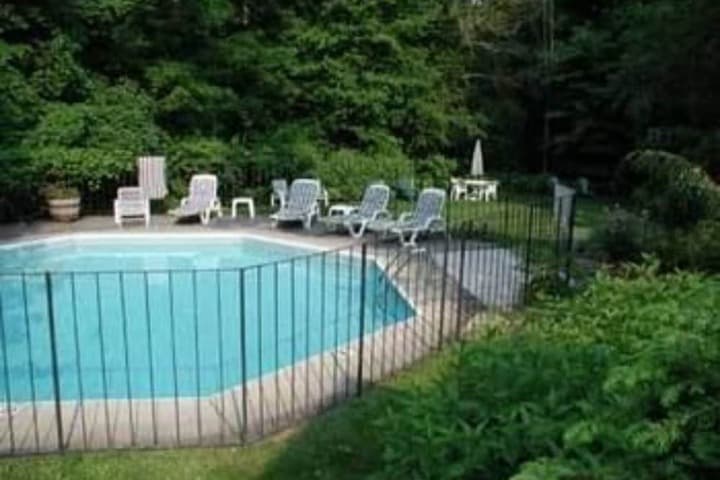 Brook Farm Inn photo 2