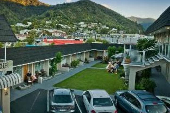 Gateway Motel photo 2