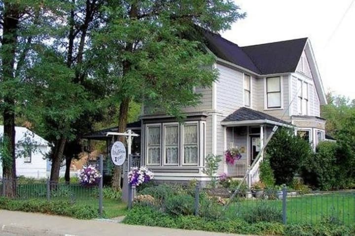 Weaverville Whitmore Inn photo 2