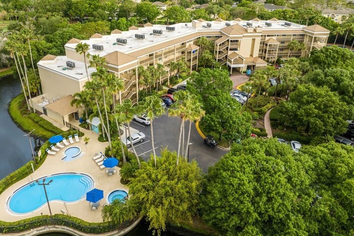 Marriotts Imperial Palm Villas photo 2