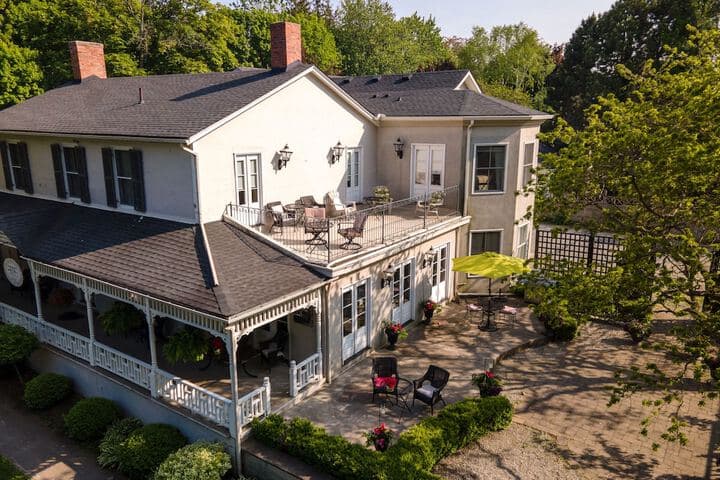 The Old Bank House Bed & Breakfast photo 4