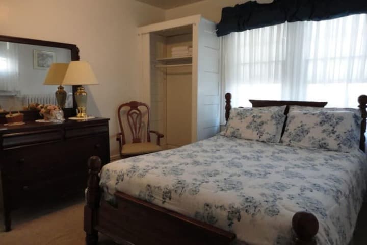 Plymouth Inn photo 5