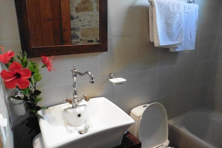 Valley View House photo 3