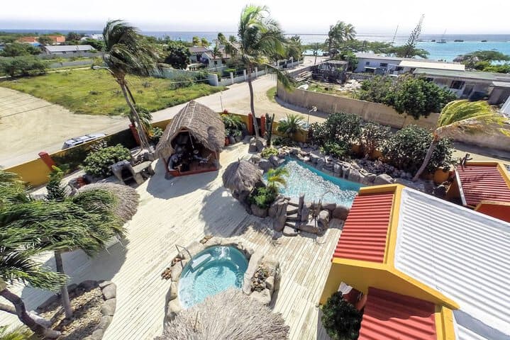 Sea Breeze Apartments photo 1