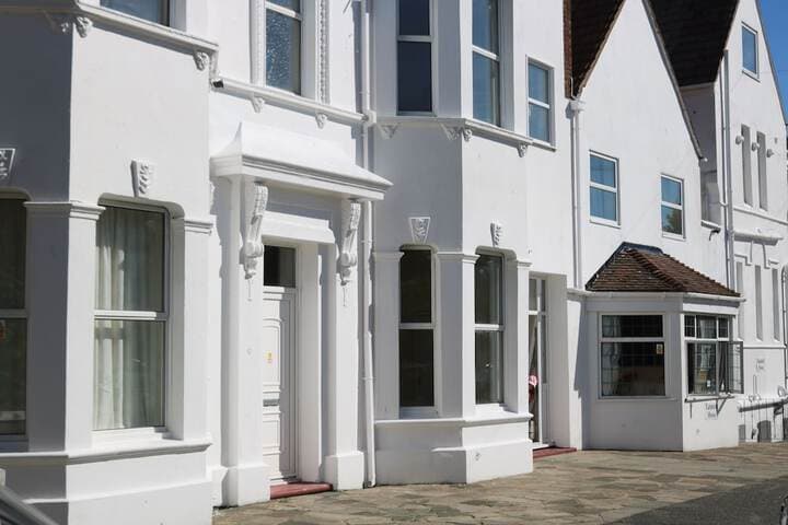 Lennard House photo 4