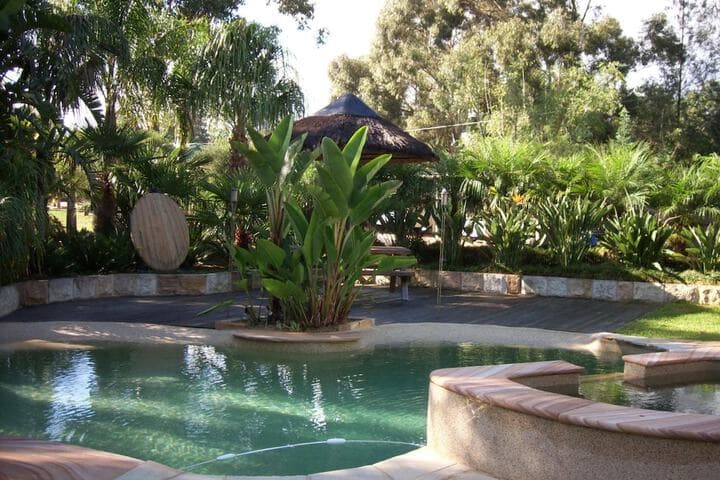 Relaxin photo 3