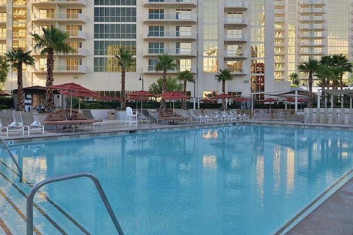 Jet Luxury Resorts at the Signature Condo Hotel photo 3