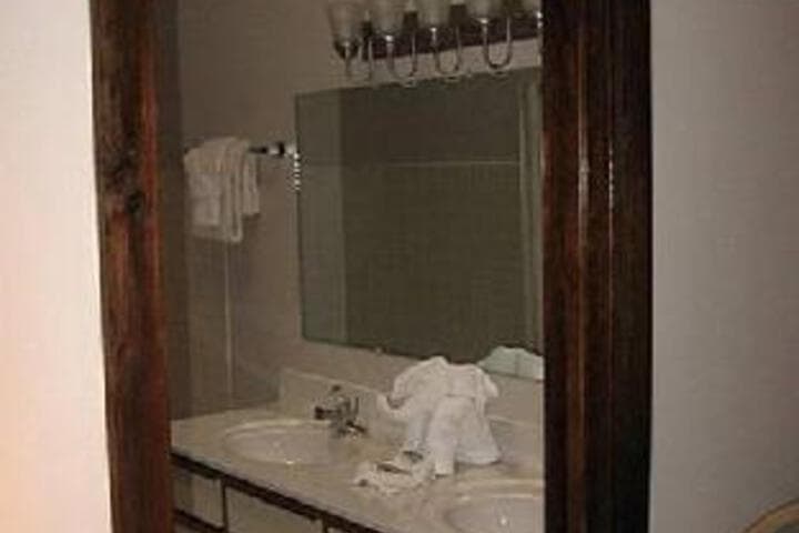 Chalet High photo 1