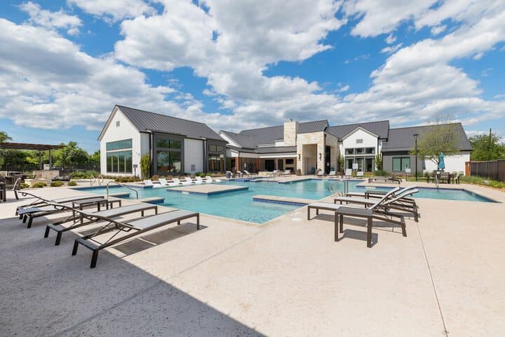 Kasa Southeast Airport Austin photo 3