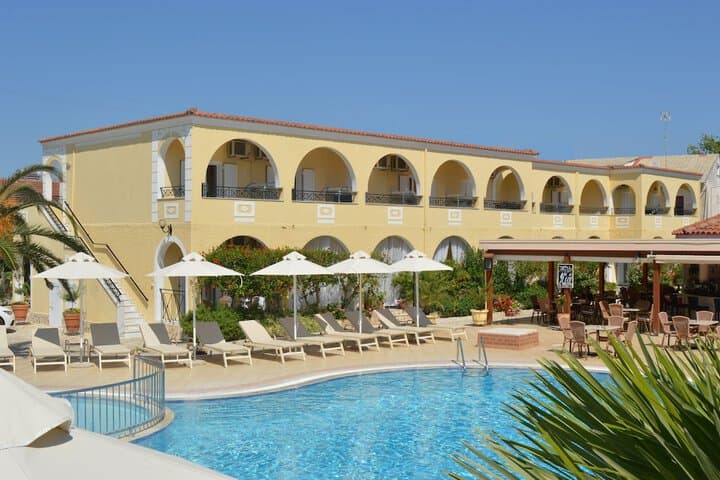 Konstantina Apartments photo 4