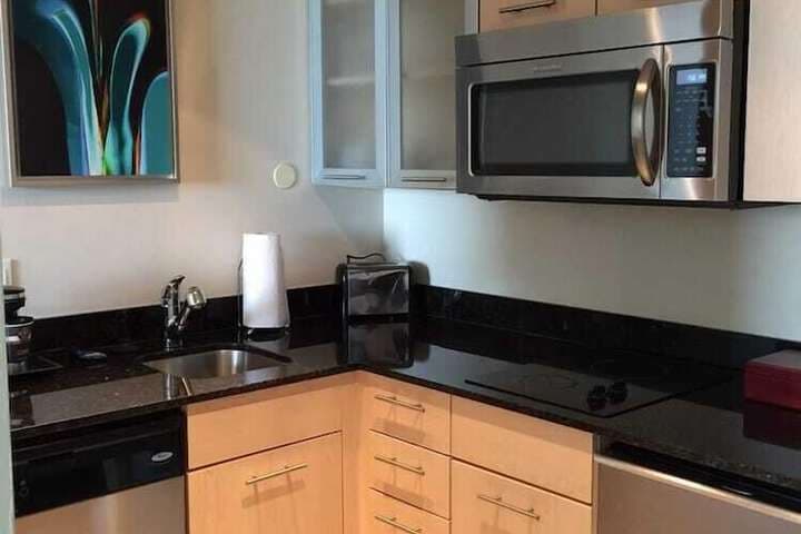 Gallery One Private Condos photo 4
