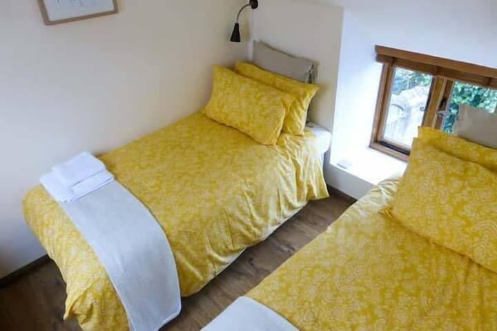 The Old Cottage photo 3