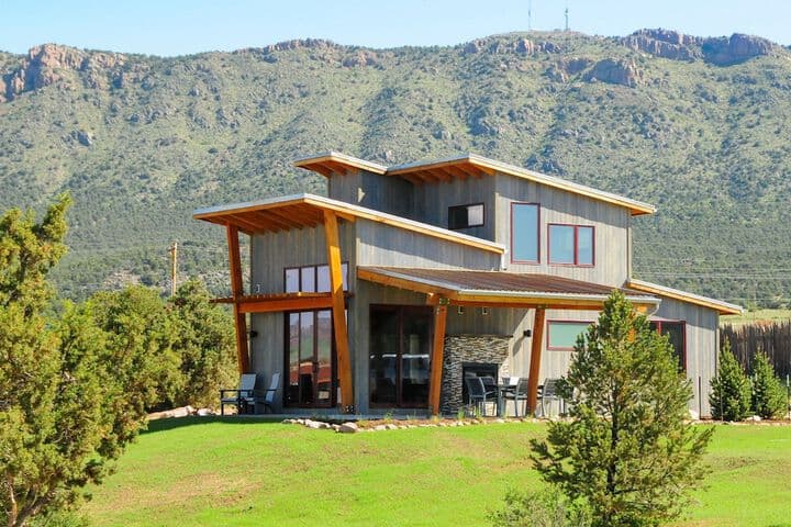 Royal Gorge Cabins photo 2