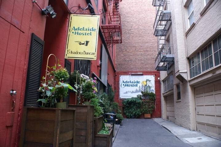 Adelaide Hostel photo 2