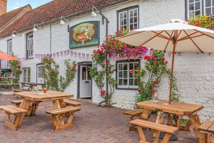 Minnie Tiger Inn photo 2