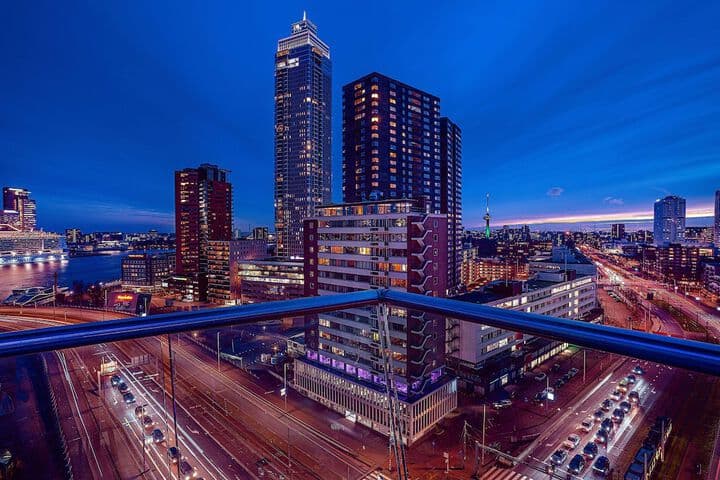 DoubleTree by Hilton Rotterdam Centre photo 4