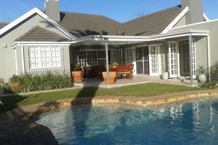 Brookdale House photo 2