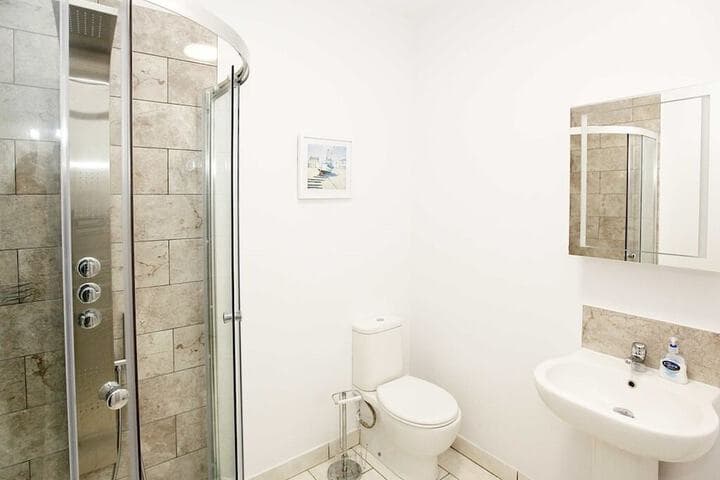 Austens Luxury Apartments photo 5