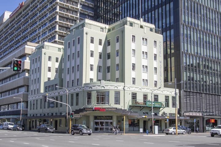 Hotel Waterloo & Backpackers photo 2