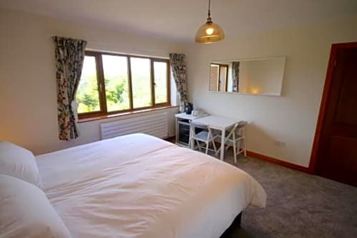 Vale View photo 2