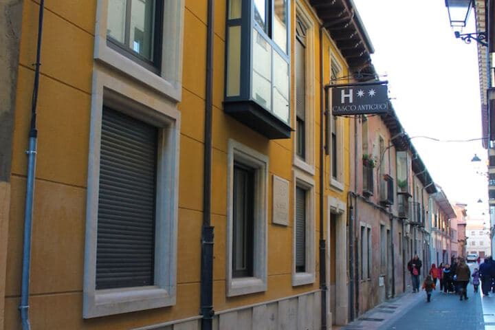 Hostal Alda Casco Antiguo photo 5